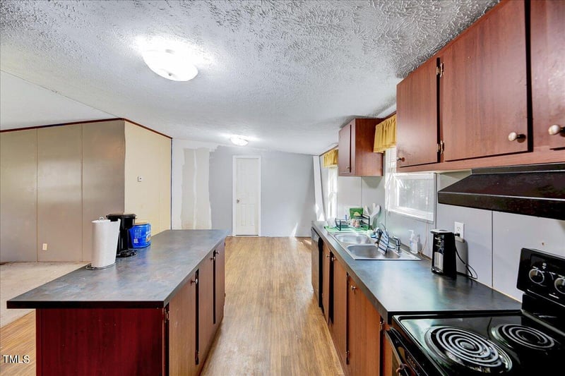 21 Maple Cir, Benson, NC 27504