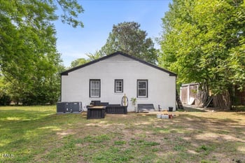 21 Park Ave, Knightdale, NC 27545