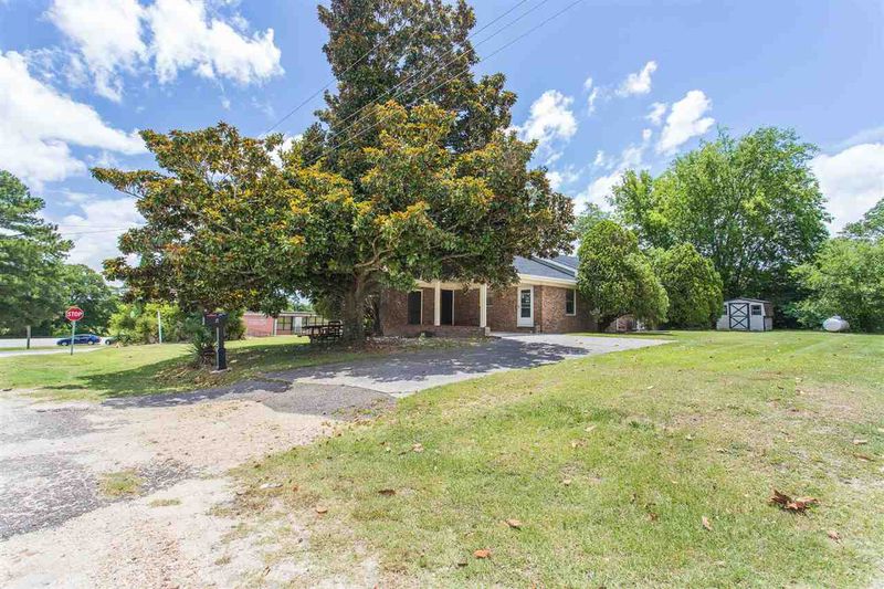 21 Patterson St, Lillington, NC 27546