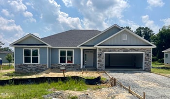 21 Shoreline Dr, Lillington, NC 27546