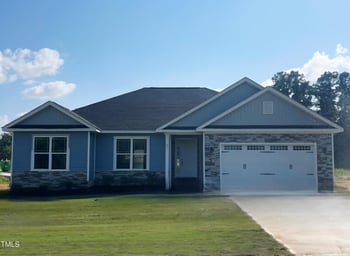 21 Shoreline Dr, Lillington, NC 27546