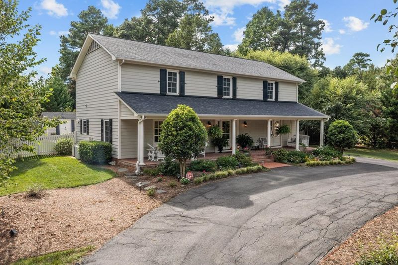 21 Surrey Ln, Durham, NC 27707