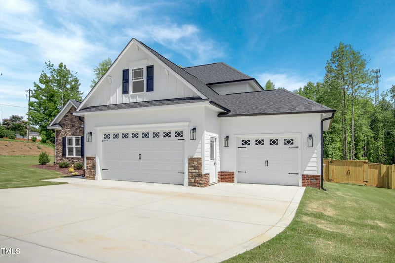 21 Walnut Hall Ct, Selma, NC 27576