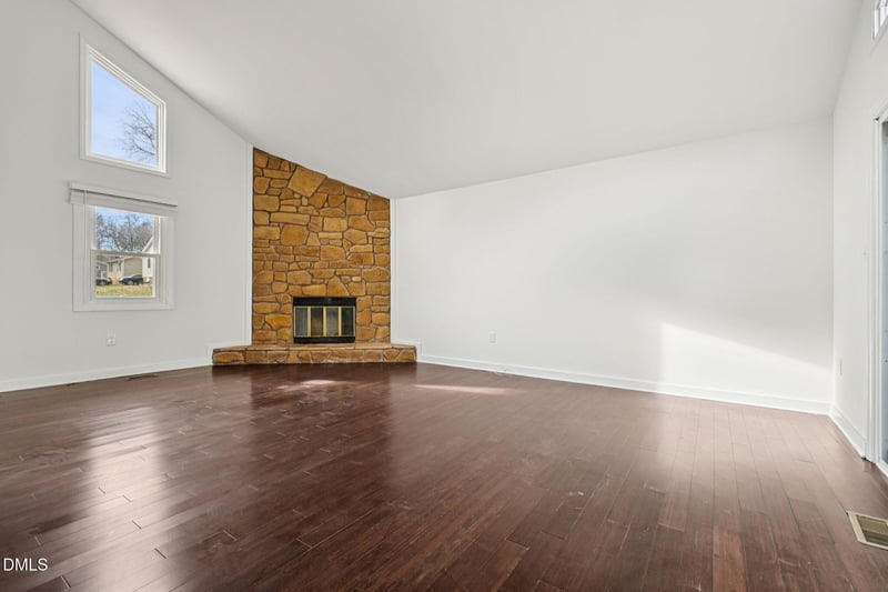 21 Winchester Ct, Durham, NC 27707