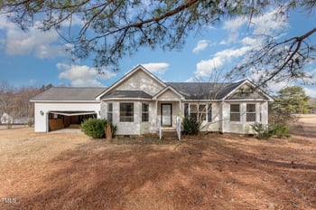 210 Alfalfa Ct, Smithfield, NC 27577