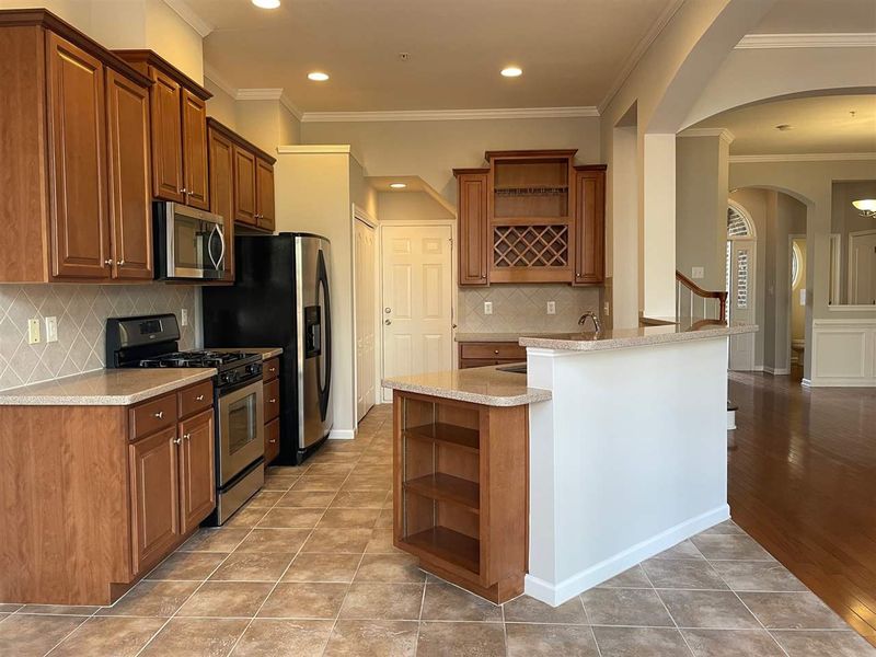 210 Beringer Pl, Chapel Hill, NC 27516