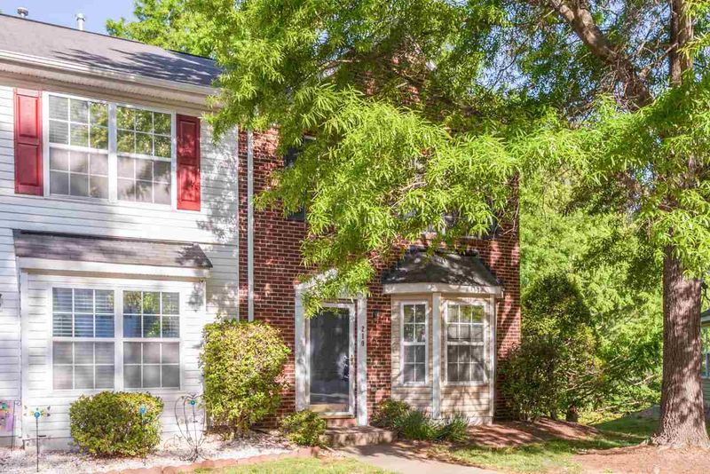 210 Black Bird Ct, Cary, NC 27511