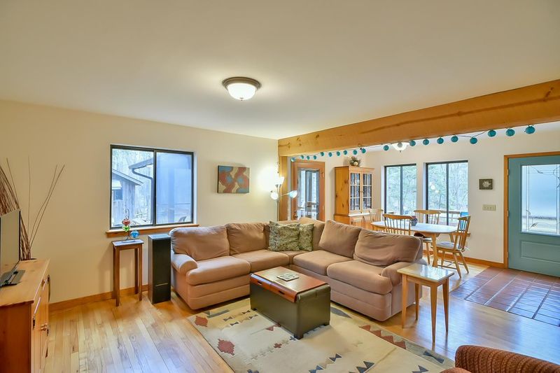 210 Box Turtle Trl, Chapel Hill, NC 27516