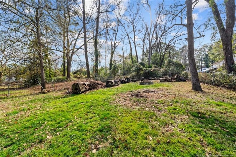 210 Brookwood Ave, Fayetteville, NC 28301