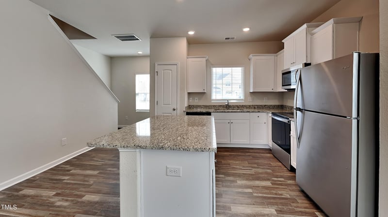 210 Chandler Ct, Sanford, NC 27330