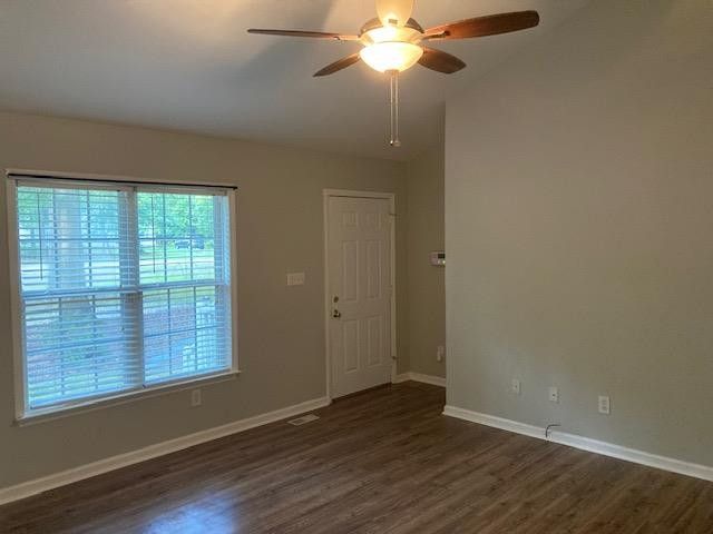 210 Cherrylaurel Dr, Youngsville, NC 27596