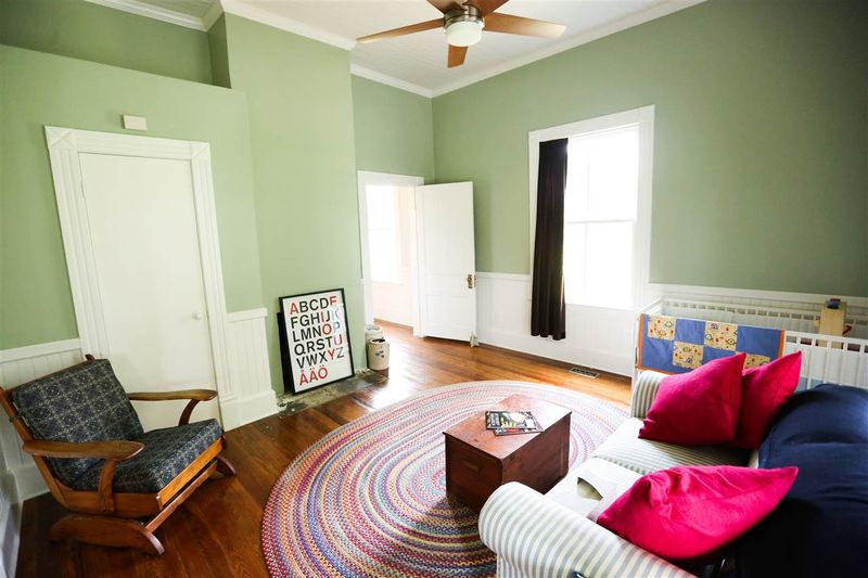 210 Collins Ave, Hillsborough, NC 27278
