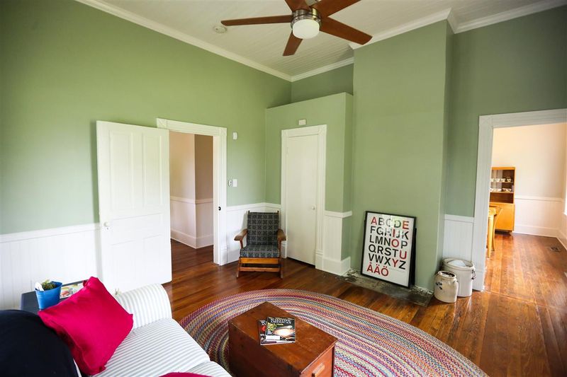 210 Collins Ave, Hillsborough, NC 27278