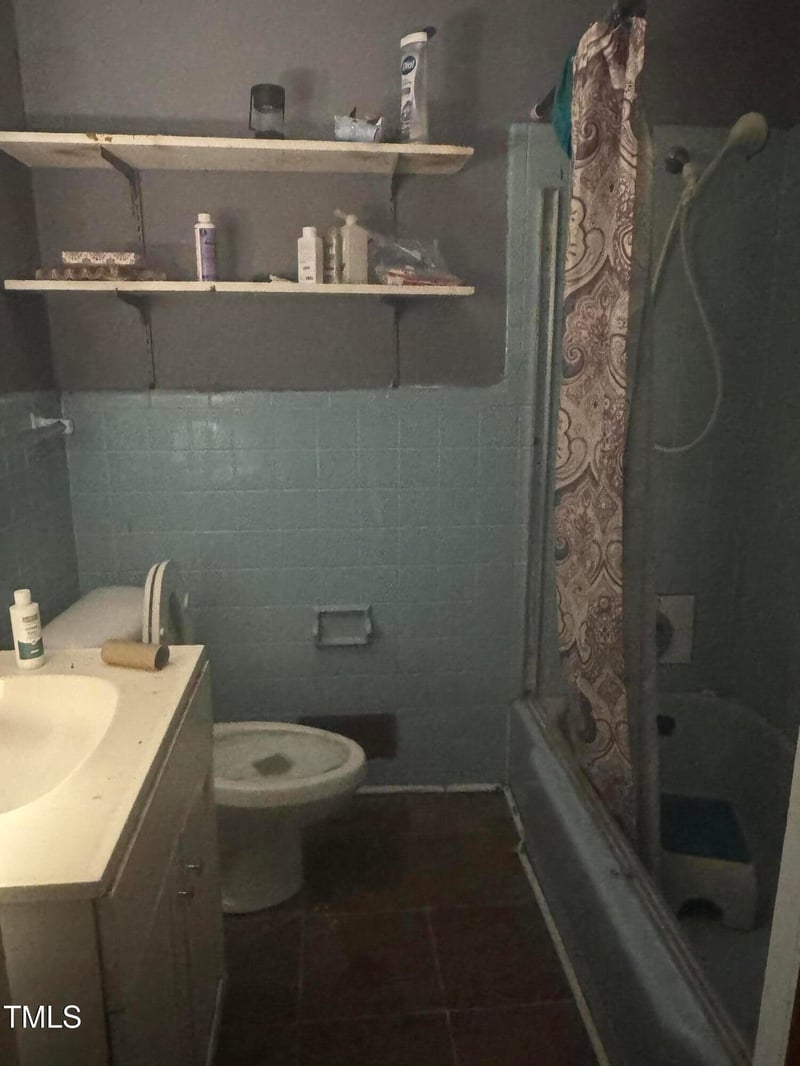 210 Crestview Dr, Smithfield, NC 27577