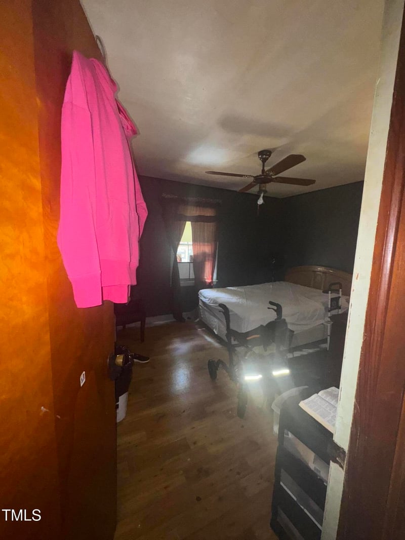 210 Crestview Dr, Smithfield, NC 27577