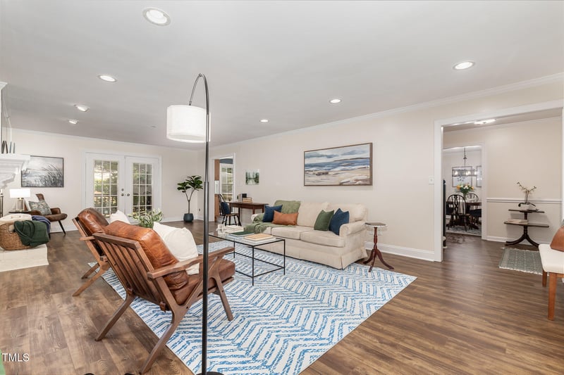 210 Crimmons Cir, Cary, NC 27511