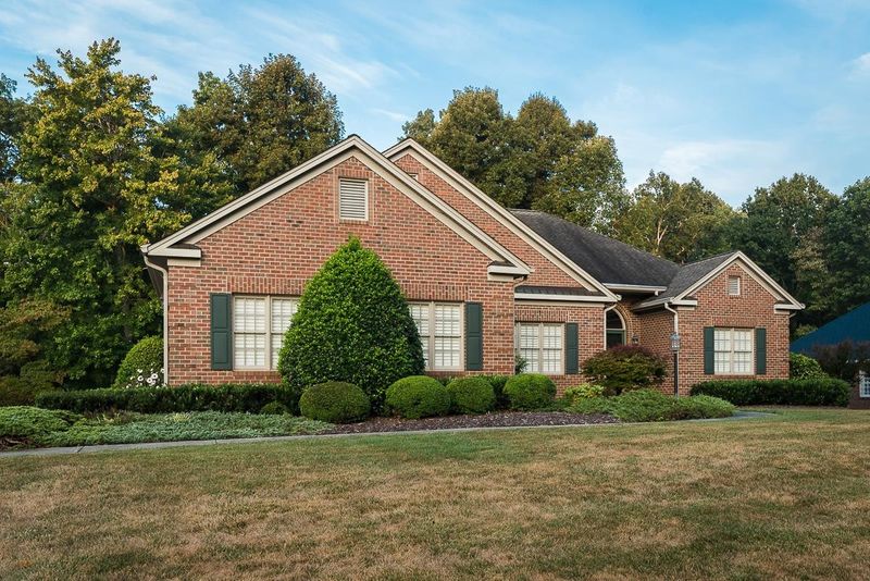 210 Cypress Point, Mebane, NC 27302