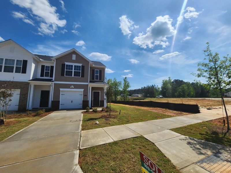 210 David Hill Dr, Sanford, NC 27330