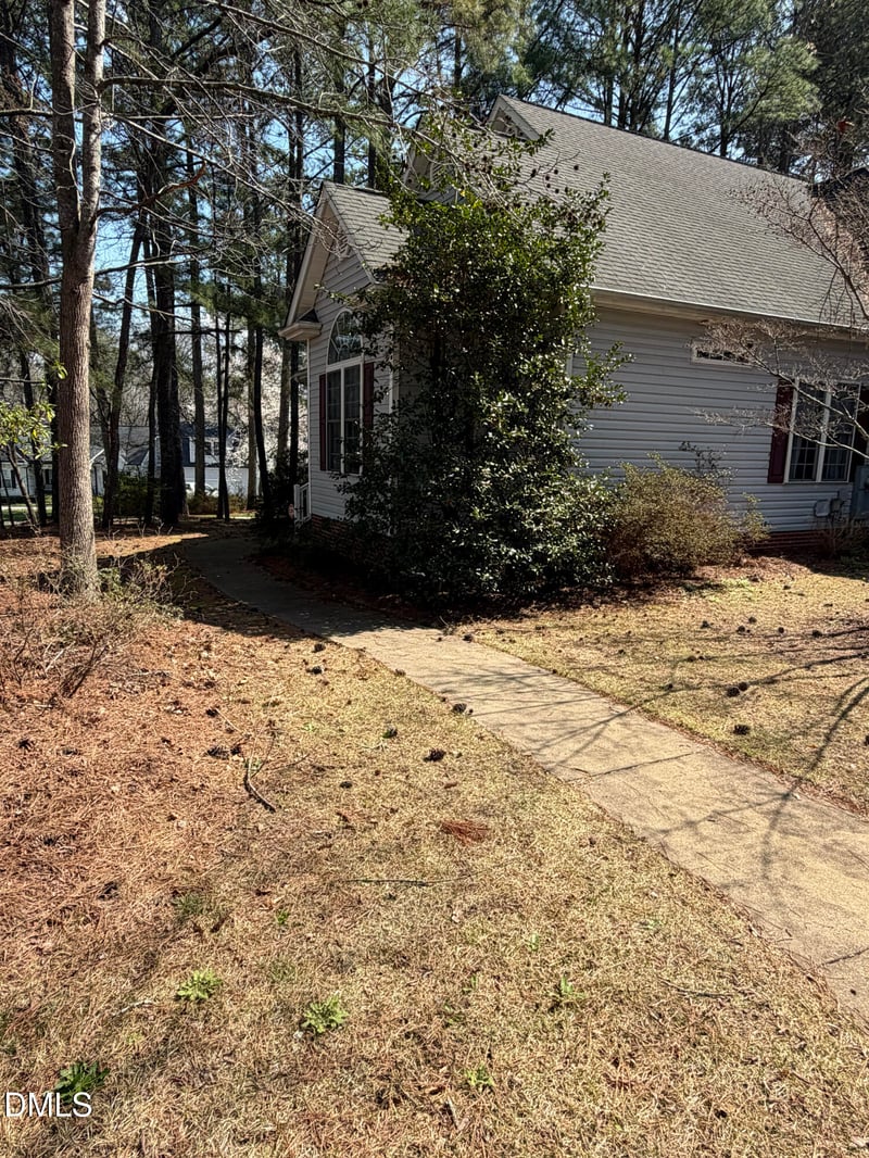 210 Donnibrook Rn, Fuquay Varina, NC 27526