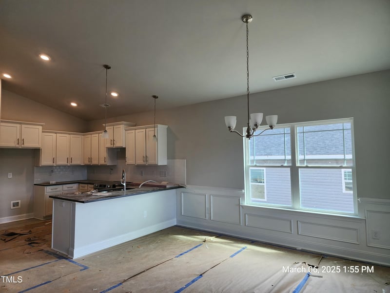 210 Drayton Hall Ln, Sanford, NC 27330