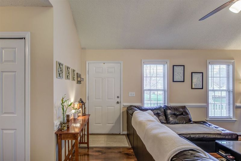210 Dullis Cir, Garner, NC 27529