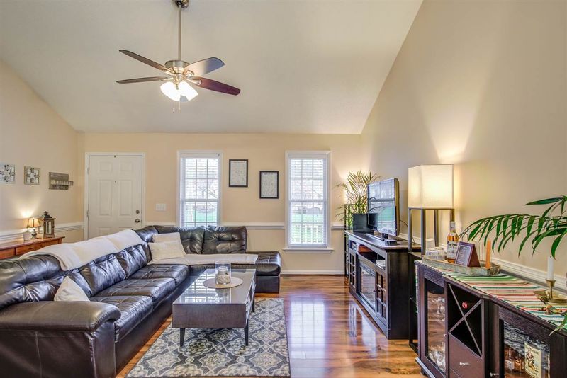 210 Dullis Cir, Garner, NC 27529