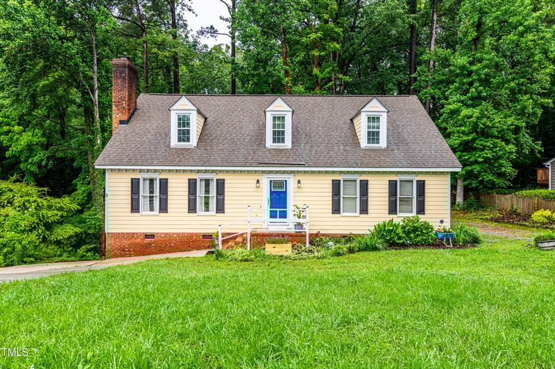 210 Dutchess Dr, Cary, NC 27513