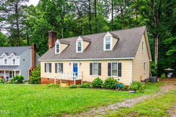 210 Dutchess Dr, Cary, NC 27513