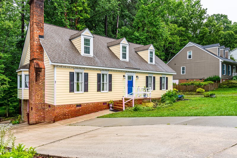 210 Dutchess Dr, Cary, NC 27513