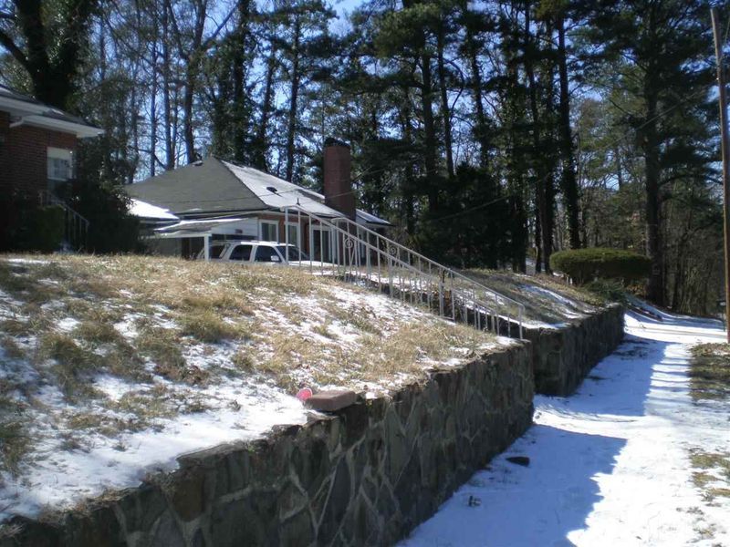 210 Formosa Ave, Durham, NC 27707