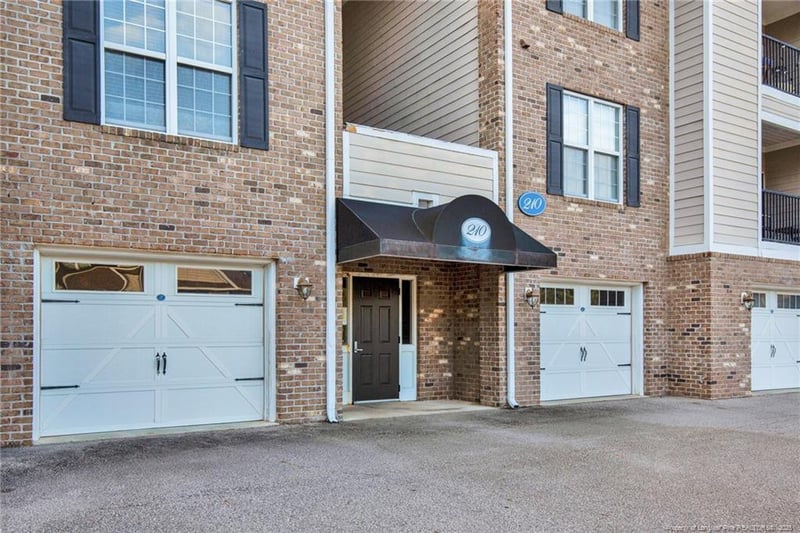 210 Fountainhead Ln #104, Fayetteville, NC 28301