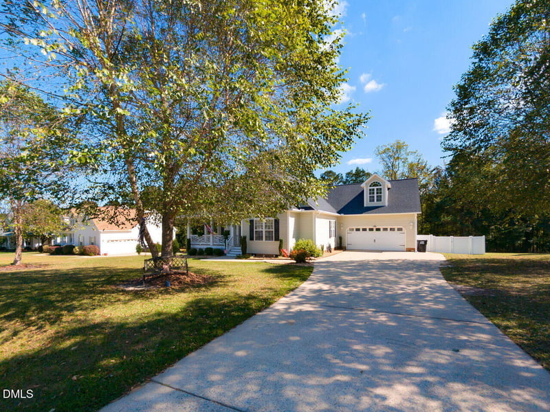 210 Greenlyn Dr, Clayton, NC 27527