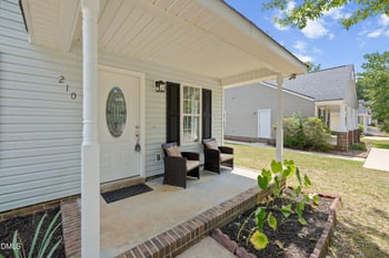 210 Highgate Cir, Wake Forest, NC 27587