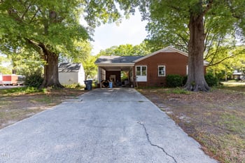 210 Hughes St, Apex, NC 27502