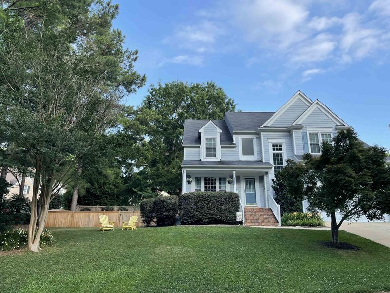 210 Hunters Crossing, Cary, NC 27518