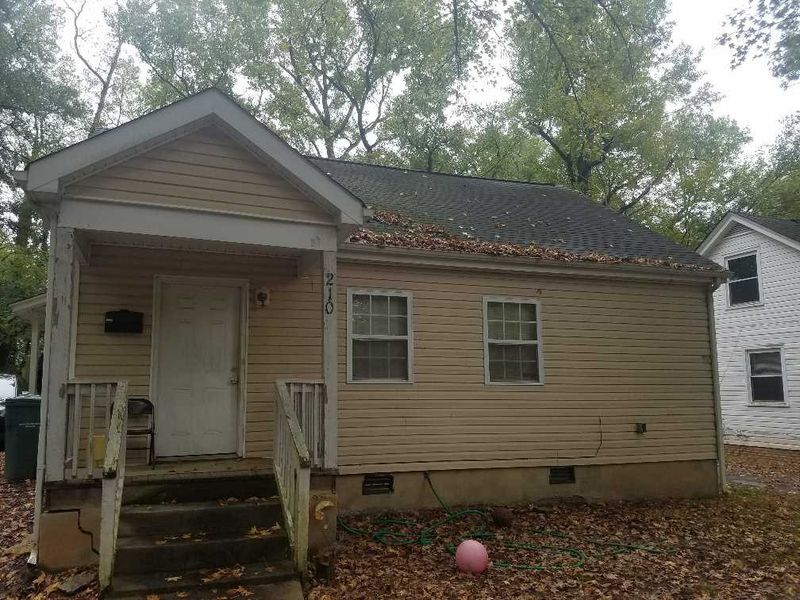 210 N Hyde Park Dr, Durham, NC 27703