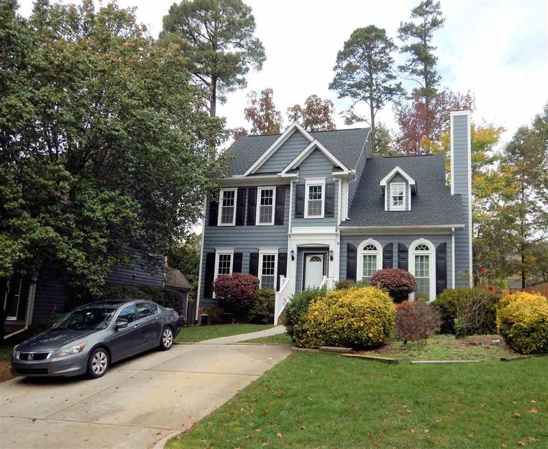 210 Kronos Ln, Cary, NC 27513