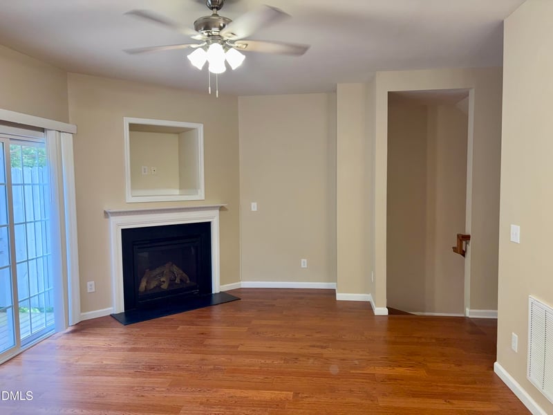 210 Linden Park Ln, Cary, NC 27519