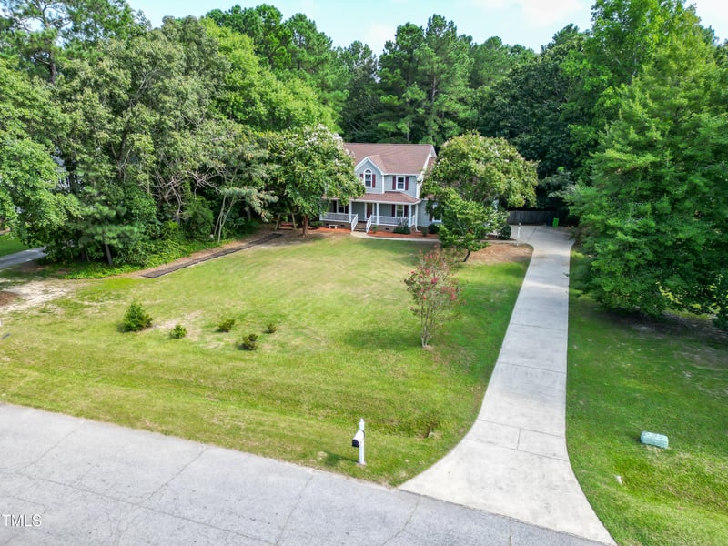 210 Lopez Ln, Clayton, NC 27527