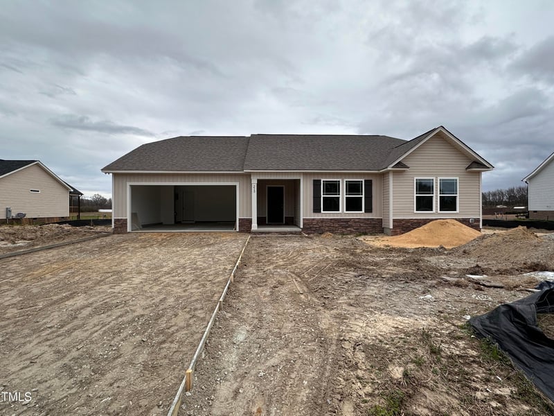 210 Maxwell Farm Ln, Selma, NC 27576
