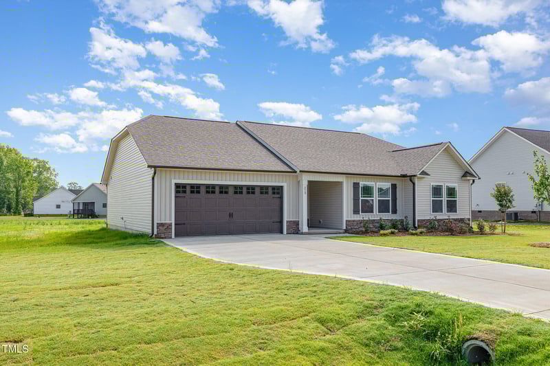 210 Maxwell Farm Ln, Selma, NC 27576