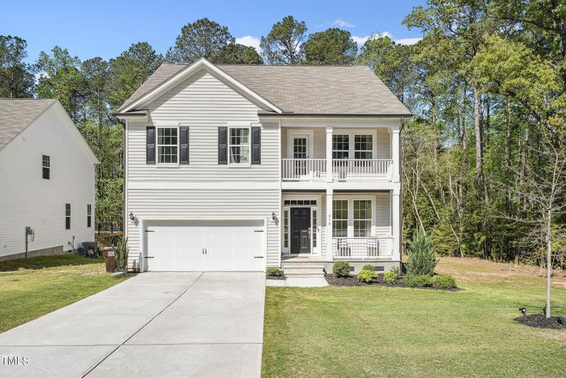 210 Mill Bend Dr, Fuquay Varina, NC 27526