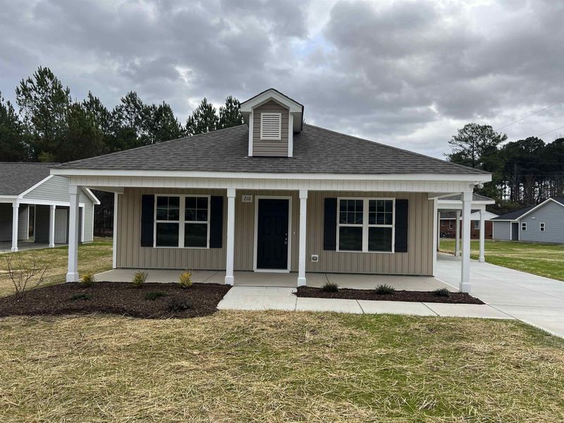 210 Mitchner St, Selma, NC 27576
