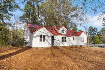 210 Monroe Ave, Sanford, NC 27330