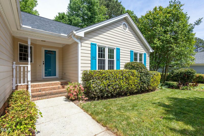 210 Needle Park Dr, Cary, NC 27513