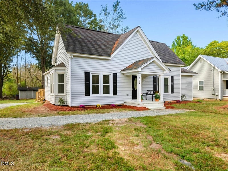 210 Oak St, Zebulon, NC 27597