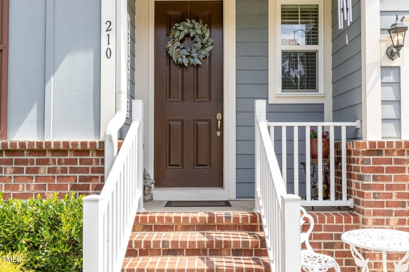 210 Olde Liberty Dr, Youngsville, NC 27596