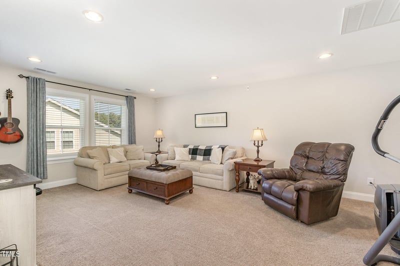 210 Olde Liberty Dr, Youngsville, NC 27596