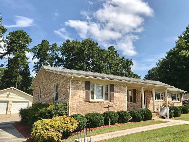210 Patterson Dr, Roxboro, NC 27573