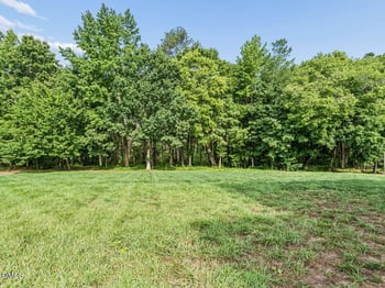 210 Scotland Dr, Youngsville, NC 27596